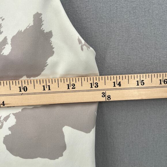 BEACH RIOT Ruby Crop Tank Womens M Taupe Cow Print Racerback V Neck Athleisure - Picture 10 of 14